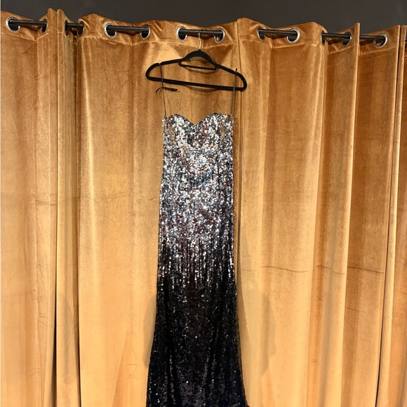 Night Moves Strapless Sequin Dress in Black and Silver - Picture 3 of 7